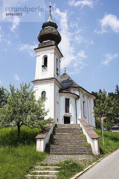 Wallfahrtskirche Maria Gern  traditionelle römisch-katholische Zwiebelturmkirche; Berchtesgaden  Bayern  Deutschland