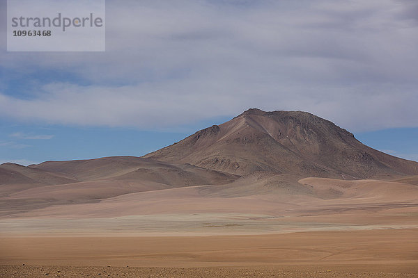 Die surreale Berglandschaft der bolivianischen Region Altilano; Bolivien'.