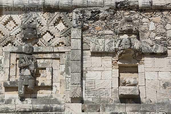 'Fries  Nonnen Viereck  archäologische Maya-Ausgrabungsstätte Uxmal; Yucatan  Mexiko'.