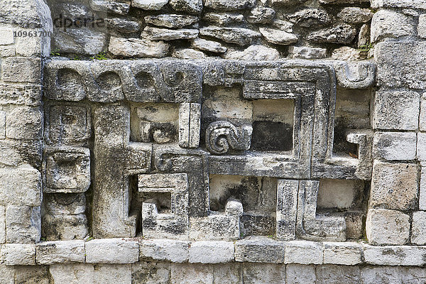 Bildhauerisches Relief  Becan  Maya-Ruinen; Campeche  Mexiko
