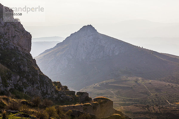 'Berg und Festung in Oberkorinth; Korinth  Griechenland'.