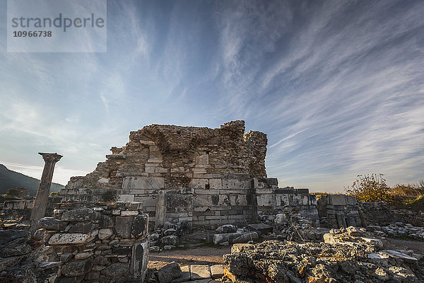 Antike Ruinen der Marienkirche; Ephesus  Türkei'.