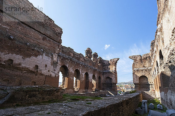 Rote Basilika  eine der sieben wichtigsten Kirchen des Christentums; Pergamon  Türkei'.