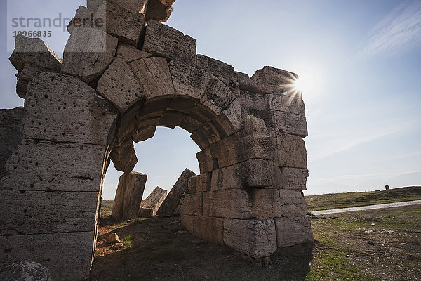 Ruinen des antiken Laodicea  eines frühen Zentrums des Christentums und eine der sieben Gemeinden der Offenbarung; Laodicea  Türkei'.