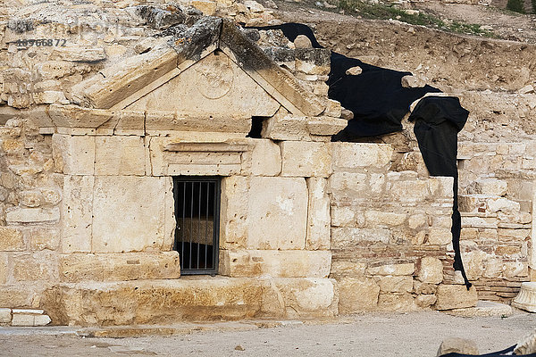 Das Grab des heiligen Philippus  eines der 12 Apostel Jesu Christi  könnte im Südwesten der Türkei ausgegraben worden sein  wie italienische Archäologen berichten  die das Gebiet seit Jahrzehnten ausgraben; Pamukkale  Türkei'.