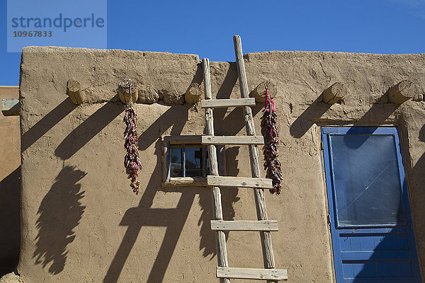 Taos Pueblo  datiert auf 1000 AD; New Mexico  Vereinigte Staaten von Amerika'.