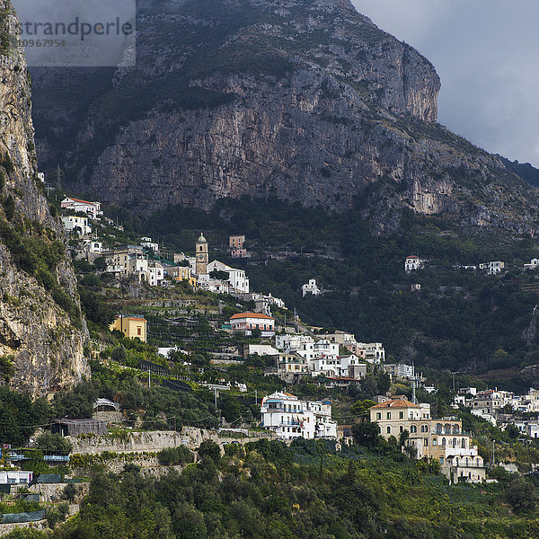 Häuser an der Amalfiküste; Amalfi  Italien'.