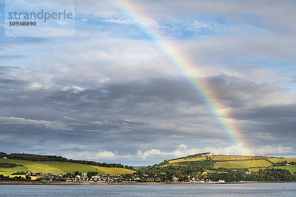 Regenbogen am Himmel über Chanonry Point; Moray Firth  Schottland'.