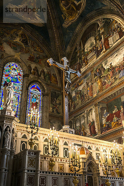 Innenraum einer Kathedrale; Florenz  Italien'.