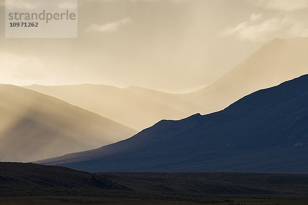 Brooks Range  Gates Of The Arctic National Park  Nordwest-Alaska; Alaska  Vereinigte Staaten von Amerika'.