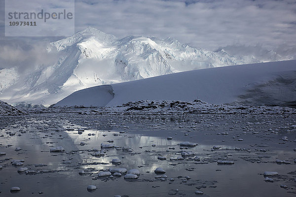 Berge um Port Lockroy  Antarktische Halbinsel; Antarktis'.