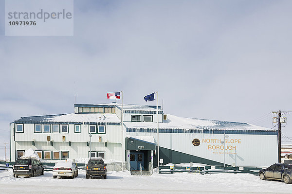 Außenansicht des North Slope Borough Headquarters Office  Barrow  North Slope  Arctic Alaska  USA  Winter