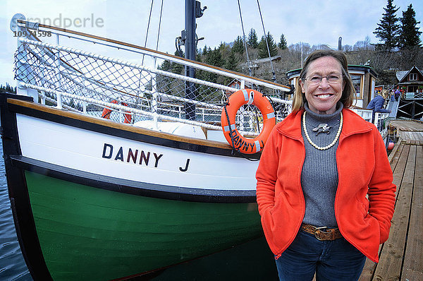 Marian Beck ist die Besitzerin der Danny J Kachemak Bay Ferry und des Restaurants The Saltry in Halibut Cove  Süd-Zentral-Alaska