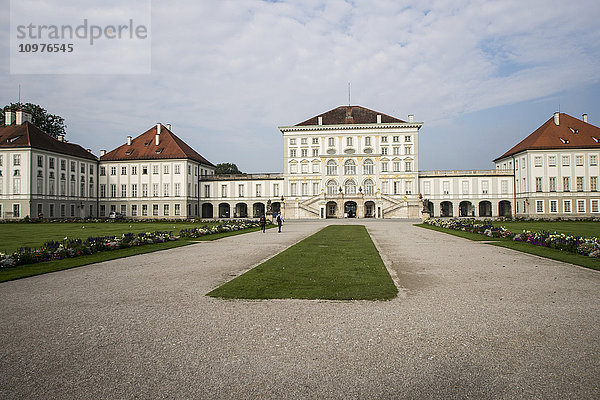 Ansicht der Rückseite von Schloss Nymphenburg; München  Bayern  Deutschland'.