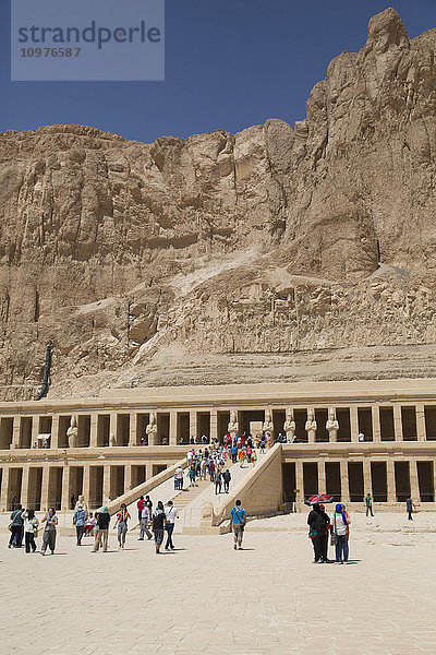 Deir-el-Bahri  der Tempel der Hatschepsut; Luxor  Westjordanland  Ägypten