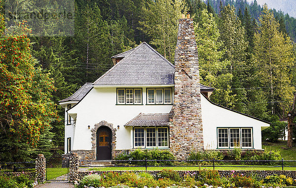 '''Superintendent's Residence''' Haus ca. 1929-1930 im Yoho-Nationalpark; Field  British Columbia  Kanada''