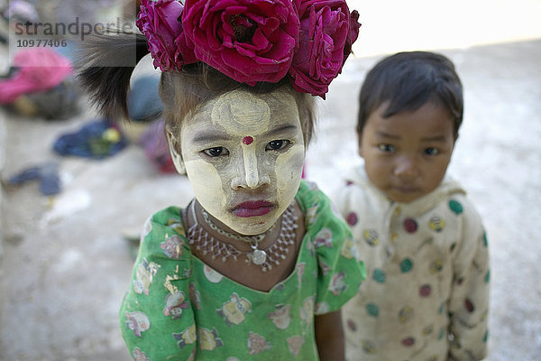 Kinder  Bagan  Myanmar (Birma)