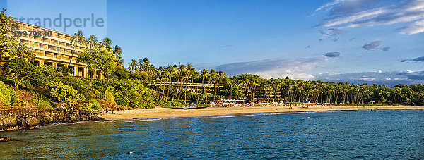 Mauna Kea Beach Hotel und Strand an der Kauna'oa Bay; Waimea  Insel Hawaii  Hawaii  Vereinigte Staaten von Amerika'.