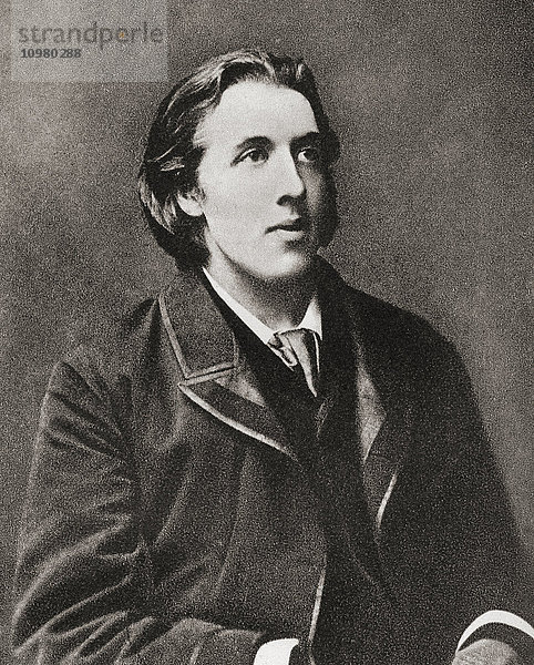 Oscar Wilde  während seiner ästhetischen Periode. Oscar Fingal O'Flahertie Wills Wilde  1854 - 1900. Irischer Schriftsteller und Dichter. Nach einer zeitgenössischen Fotografie.