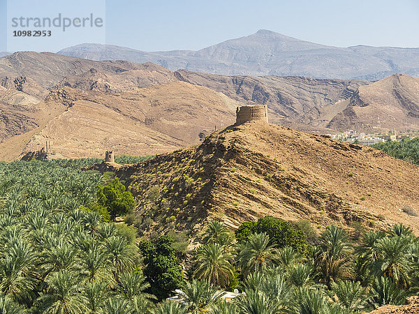 Oman  Ad-Dhakiliya  Al Hajar al Gharbi Gebirge  Bergdorf Birkat al Mawz