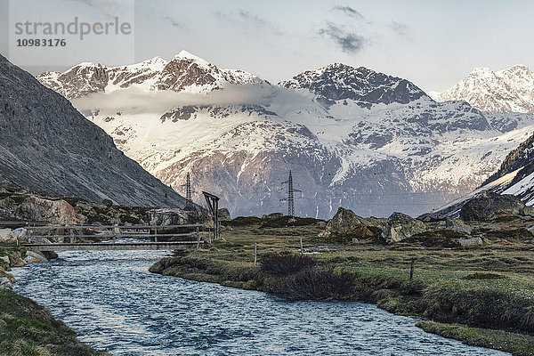 Schweiz  Graubünden  Schweizer Alpen  Parc Ela  Fluss Jula