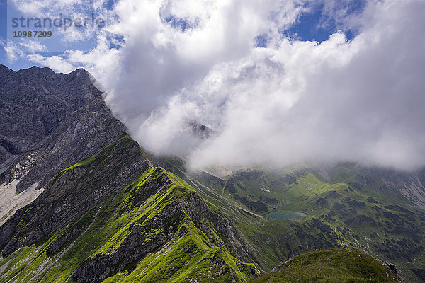 Deutschland  Bayern  Allgäu  Allgäuer Alpen  Nebelhorn und Wolken
