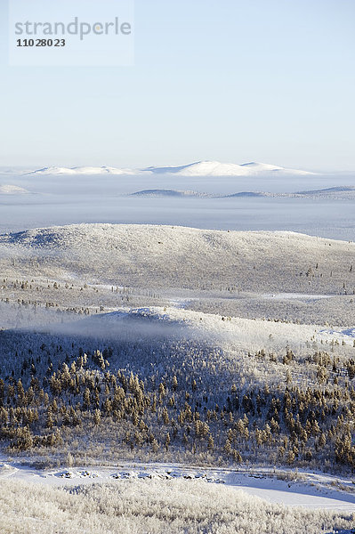 Hügellandschaft im Winter