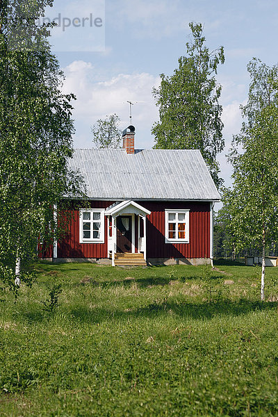 Rotes Holzhaus