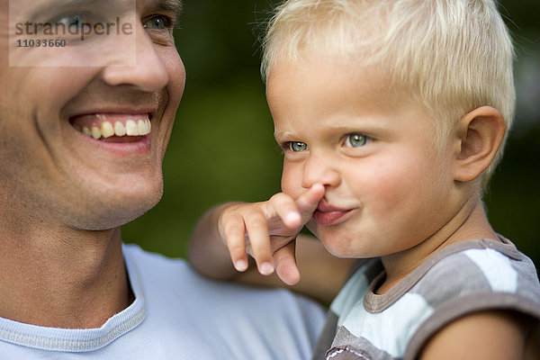 Vater und Sohn.