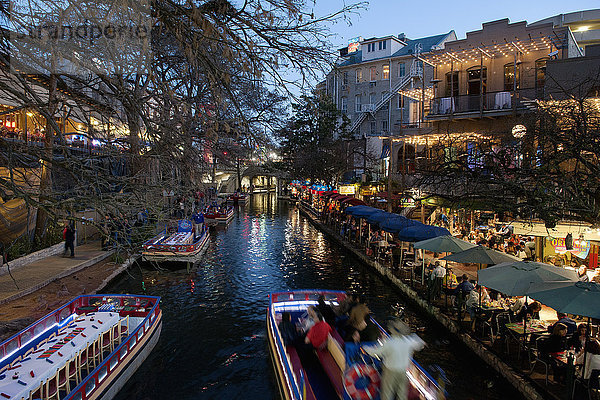 Der San Antonio River Walk in San Antonio  Texas  USA