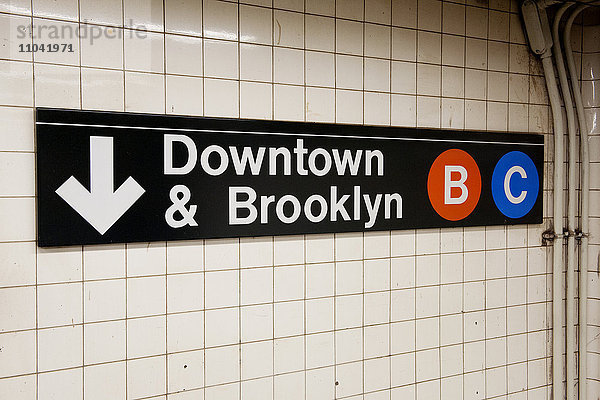 Anmeldung U-Bahn-Station  Manhattan  New York City  New York  USA