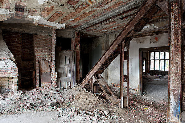 Interieur eines verlassenen  abgerissenen Gebäudes