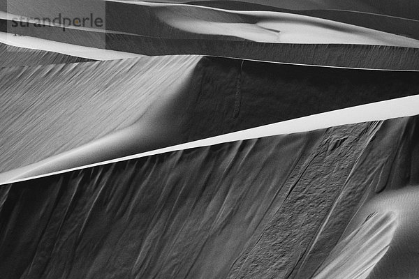 Mesquite Flat Sand Dunes in der Morgendämmerung  Death Valley National Park.