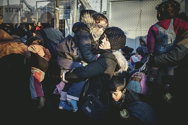 Flüchtlingscamp in Idomeni an der griechisch-mazedonischen Grenze  Flüchtlinge reisen nach Mazedonien aus  Idomeni  Zentralmakedonien  Griechenland  Europa
