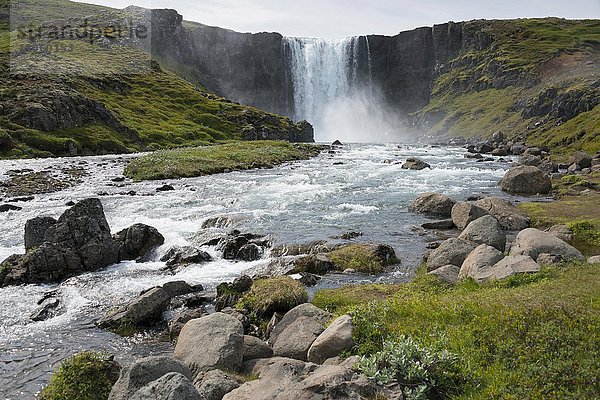 Wasserfall  Gufufoss  Fluß Fjardara  Seydisfjördur  Austurland  Island  Europa