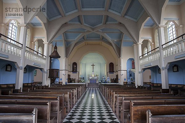 Kirche Eglise Notre-Dame-des Neiges  Innenansicht  Cilaos  Cirque de Cilaos  La Reunion  Afrika