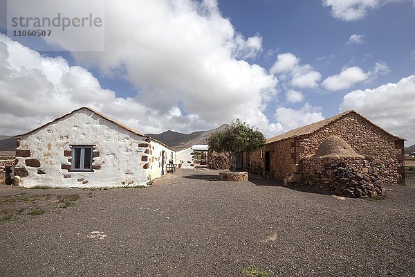 Restaurierte Gebäude  Freilichtmuseum  Museumsdorf Ecomuseo de la Alcogida  Tefia  Fuerteventura  Kanarische Inseln  Spanien  Europa