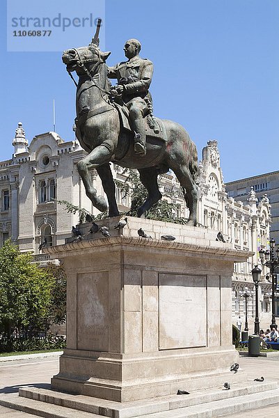Reiterstandbild Francisco Franco  spanischer Diktator 1936 bis 1975  Denkmal wurde 2008 entfernt  Santander  Provinz Kantabrien  Spanien  Europa
