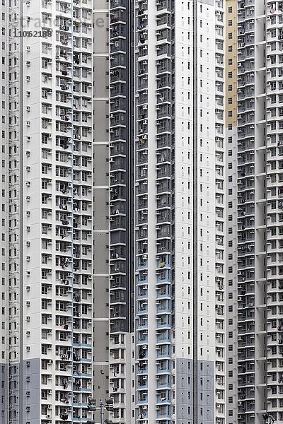 Hochhausfassade  Ping Shek Estate  Wohnsiedlung von 1970  Kwun Tong District  Kowloon  Hongkong  China  Asien
