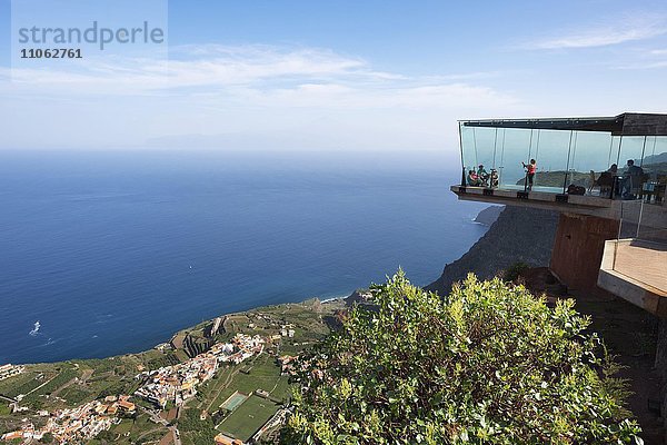 Gläserner Skywalk  Aussichtspunkt Mirador de Abrante  Agulo  La Gomera  Kanarische Inseln  Spanien  Europa