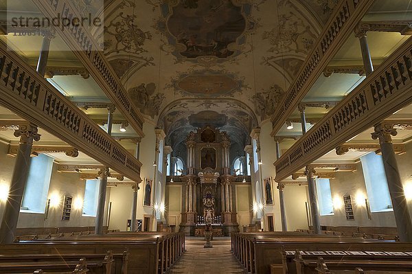 Innenraum mit Kanzelaltar  Neustädter Kirche  erbaut 1722-1737  Erlangen  Mittelfranken  Bayern  Deutschland  Europa