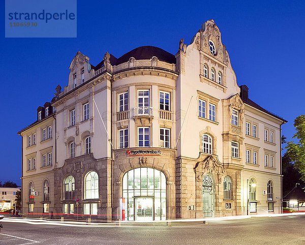 Historisches Geschäftshaus an der Münchener Straße  Hypovereinsbank  Rosenheim  Oberbayern  Bayern  Deutschland  Europa