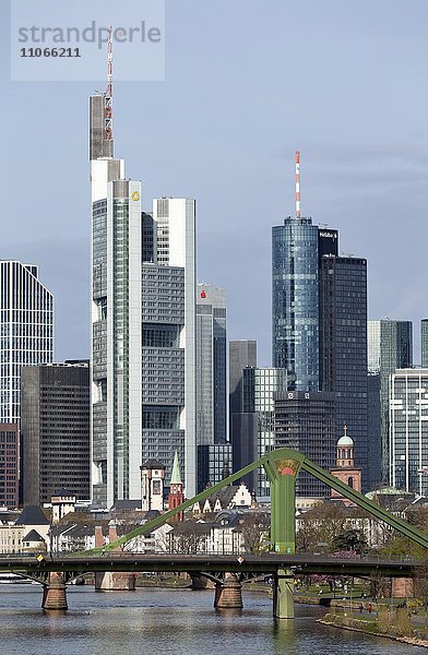 Hochhaus-Skyline  Bankenviertel  Frankfurt am Main  Hessen  Deutschland  Europa