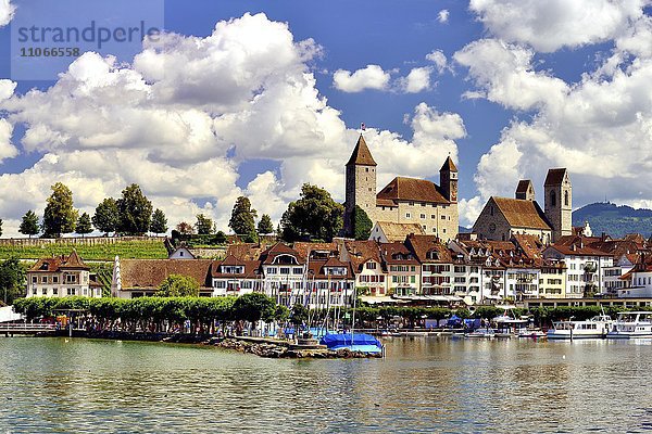 Zürichsee mit Altstadt und Schloss  Rapperswil  Kanton St. Gallen  Schweiz  Europa