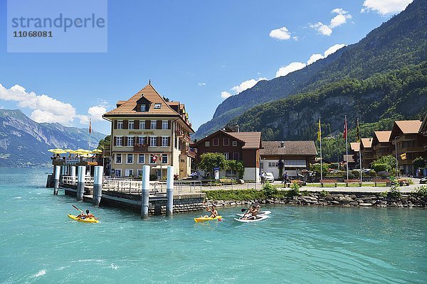 Strandhotel mit Schiffanlagestelle  Iseltwald  Brienzersee  Kanton Bern  Schweiz  Europa