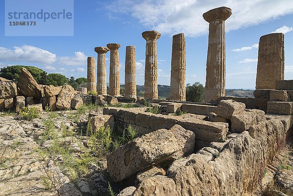 Ruinen  Herkules-Tempel  Archäologische Stätte von Agrigent  Provinz Agrigent  Sizilien  Italien  Europa