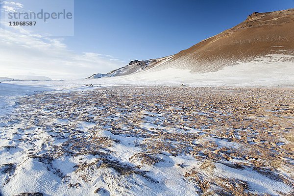 Bergrücken Namafjall im Winter  Reykjahlid  Nordisland  Island  Europa