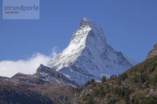 Schneebedecktes Matterhorn  Zermatt  Wallis  Schweiz  Europa