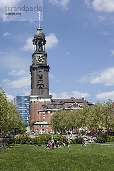 Michel oder St. Michaelis  Hamburg  Deutschland  Europa