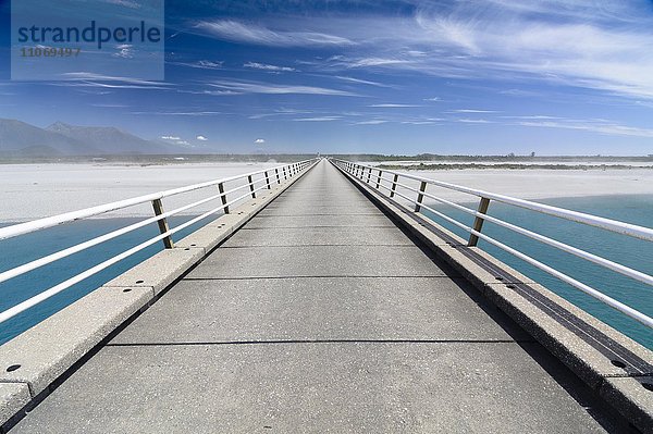 Haast River Bridge  längste einspurige Brücke Neuseelands  Westcoast  Südinsel  Neuseeland  Ozeanien
